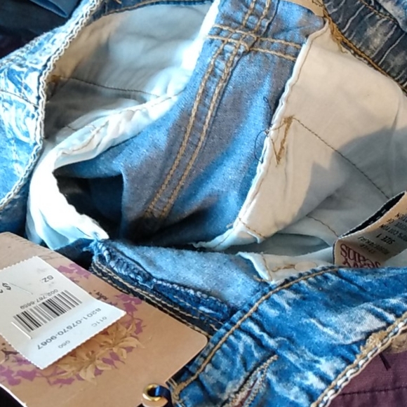3/$12 New Jeans Acid Wash - Picture 2 of 6